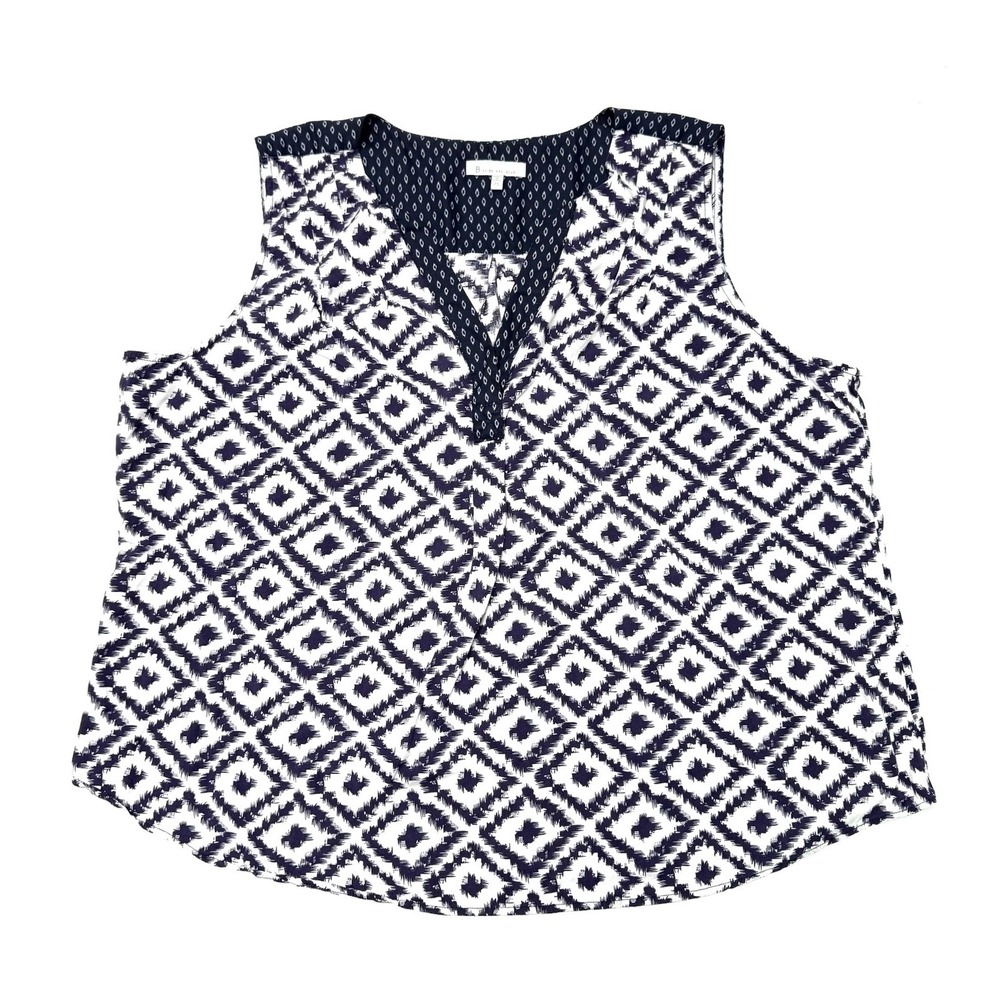 Skies Are Blue Womens Sleeveless‎ Blouse Top Size 2X White Blue Geometric V-Neck